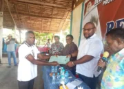 Setelah menerima aspirasi masyarakat ini penyamapain Geoge k.dedaida saat reses II di Sorong Selatan i i