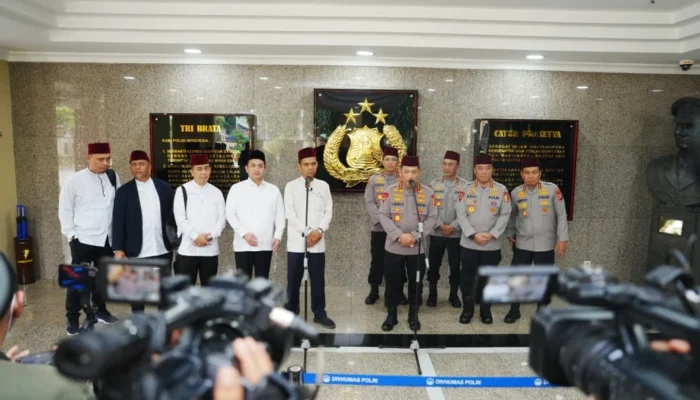 Ceramah di Mabes Polri, UAS Tekankan Pentingnya Toleransi Beragama