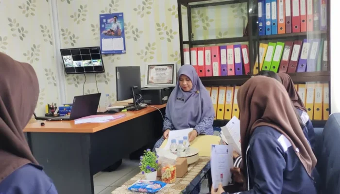 PKL Usai, Pengalaman Tetap Melekat: Siswi SMKN 3 Luwu Utara Resmi Kembali ke Sekolah
