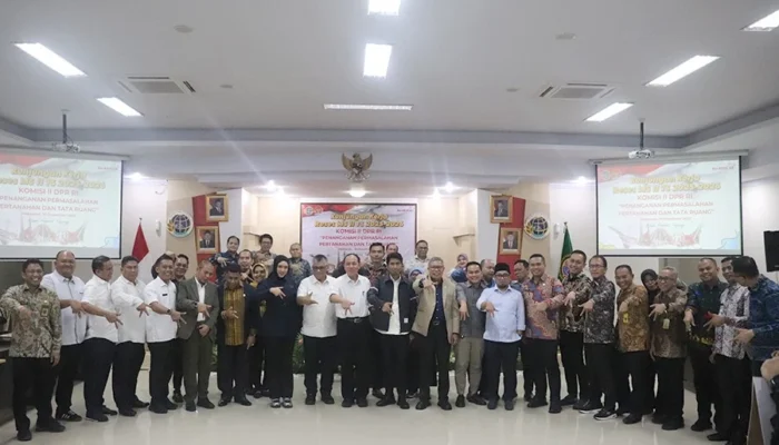 Komisi II DPR RI Lakukan Kunjungan Kerja ke Kanwil BPN Sulsel, Bahas Percepatan Program Strategis Pertanahan
