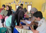 Perkuat Reforma Agraria, Kantor Pertanahan Kabupaten Luwu Utara Serahkan Sertipikat Redistribusi Tanah Tahun 2025 di Desa Salekoe