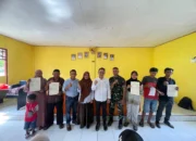 Reforma Agraria Terus Bergerak, Kantor Pertanahan Luwu Utara Serahkan Ratusan Sertipikat Redistribusi Tanah di Desa Pongko