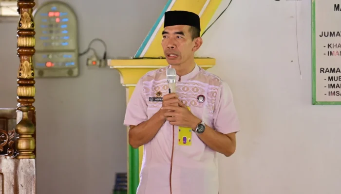 Wujudkan Kepastian Hukum Tanah Wakaf, Kantor Pertanahan Kota Palopo Serahkan Sertipikat Mesjid Nurul Hikmah