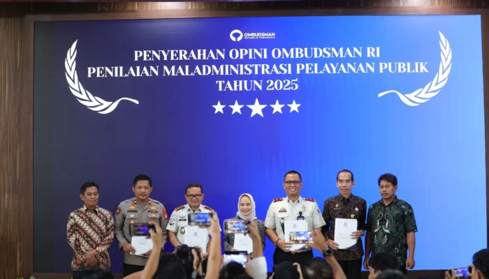 Perkuat Kualitas Layanan Publik, Kepala Kantor Pertanahan Kota Palopo Hadiri Penyerahan Opini Ombudsman RI di Makassar