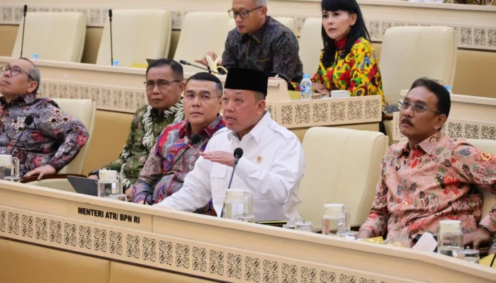 Raker Bersama Komisi II DPR RI, Menteri Nusron Paparkan Capaian Kinerja dan Anggaran Kementerian ATR/BPN Tahun 2026