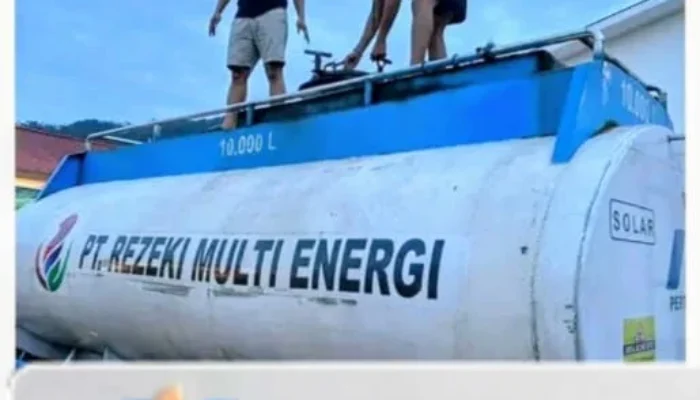 Penyalagunaan BBM Truk Tangki PT Multi Energi Diduga Angkut BBM Subsidi Jenis Solar Tanpa Dokumen Resmi Diamankan Oleh Ditreskrimsus Polda Sulteng.