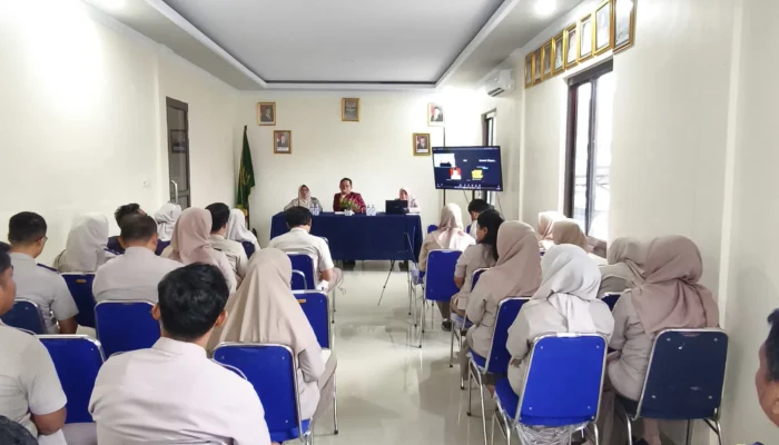 RAPAT MONITORING DAN EVALUASI: UPAYA PENINGKATAN KUALITAS PELAYANAN PUBLIK KANTOR PERTANAHAN LUWU UTARA