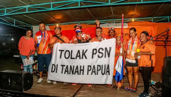 Suporter Timnas Belanda di Papua Serukan Pesan Kemanusiaan: Tolak Proyek Strategis Nasional dan Militerisme