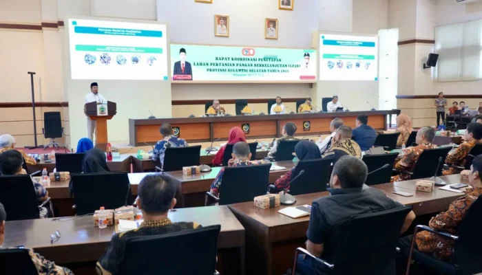Rakor Bersama Kepala Daerah Se-Sulsel, Menteri Nusron Tegaskan Perlindungan Lahan Pertanian Jadi Prioritas Pemerintah
