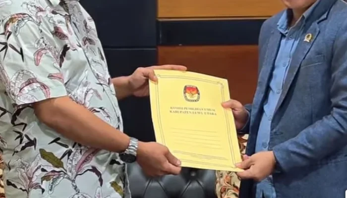 Ketua DPRD Luwu Utara, Terima Dokumen pengusulan PAW Almarhum H. Rusli, Proses Cepat Sesuai Ketentuan.