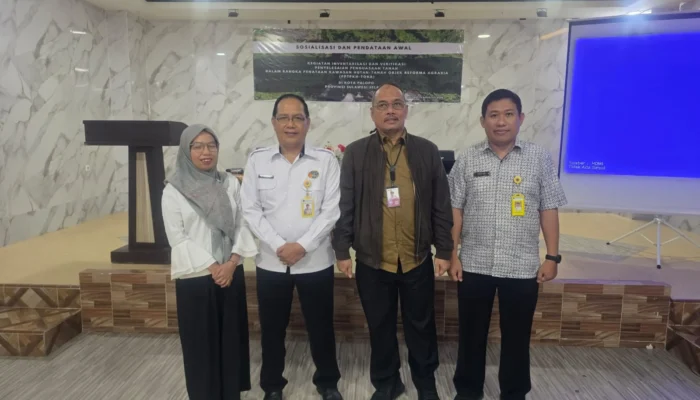 Perkuat Sinergi Lintas Instansi, Kepala Kantor Pertanahan Kota Palopo Hadiri Sosialisasi Inventarisasi dan Verifikasi PPTPKH-TORA Kota Palopo