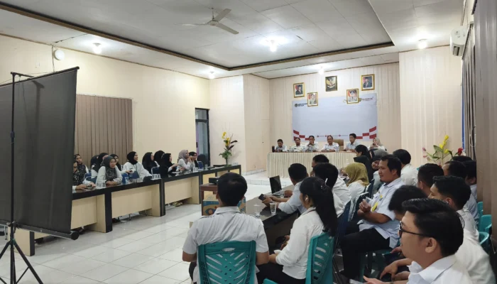Kepala Kantor Pertanahan Kota Palopo Pimpin Rapat Internal, Perkuat Sinergi dan Kinerja Jajaran
